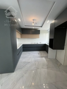 فروش آپارتمان مدرن ۲۰۰ متری در محمودیه