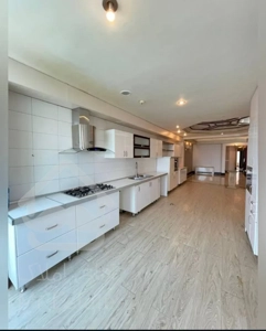 رهن آپارتمان ۲۴۵ متری در زعفرانیه