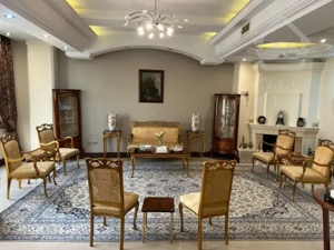 فروش آپارتمان 220  متری در زعفرانیه