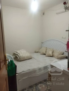 حیاط دار دلباز,محیط امن وآرام، همسایگان خوب ،دسترسی آسان به اتوبوس و فروشگاه،نانوایی، وبانک