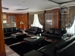 رهن آپارتمان ۲۵۰ متری در زعفرانیه