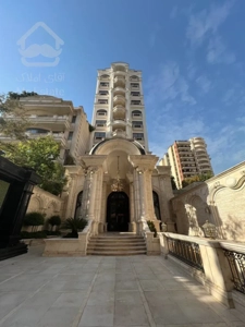 رهن برج ۳۸۰ متری در ولنجک