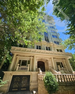 رهن آپارتمان ۲۵۰ متری در زعفرانیه