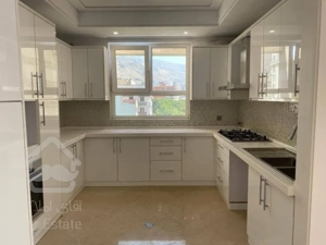 اجاره آپارتمان ۲۲۰ متری در زعفرانیه