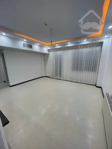 فروش واحد ۷۵ متری در خیابان معلم فاز ۳ ، نزدیک به تجاری ، پارکینگ مسقف ، آسانسوردار ، قیمت ۴،۱۰۰