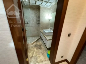 رهن آپارتمان 220 متری در زعفرانیه