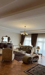 رهن آپارتمان 230 متری در محمودیه