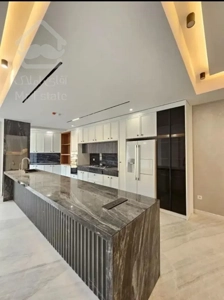 رهن آپارتمان ۱۶۵ متری در زعفرانیه