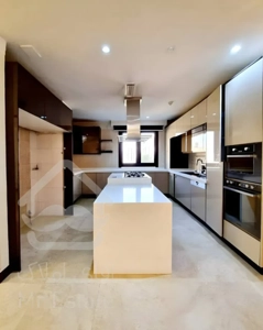 فروش آپارتمان ۱۶۰ متری در ولنجک