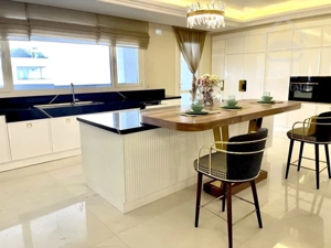 فروش برج باغ ۲۴۰ متری در ولنجک