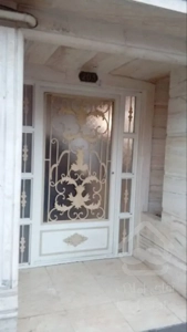 آپارتمان تکواحدی 113 متر بر خیابان آموزگار طبقه اول باپارکینگ اصلی