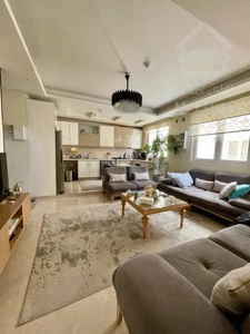 فروش آپارتمان ۹۰متری تاپ لوکیشن غرق در نور