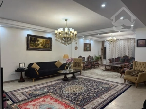 فروش آپارتمان ۱۰۰متری تاپ لوکیشن غرق در نور