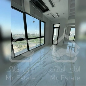 300 متر واحد کلید نخورده