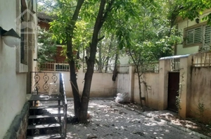 ۴۰۰متر باغچه با بنا گیلاوند