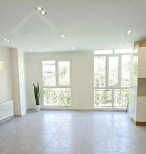 ۷۶ متر 2 خواب/ سالن پرده خور/ غرق نور/تراورتن/فول