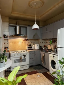 فروش واحد رو به افتاب نور مستقیم کم واحد