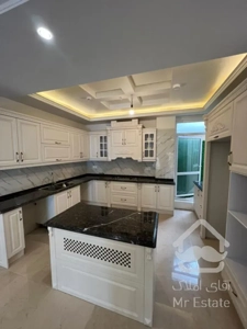 فروش 145 متر پاسداران طبقه اول