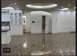 اجاره 1000 متر فلت هایپر ورزشی یا قابلیت غرفه بندی تاپ لوکیشن بازار ورزشی منیریه بر اصلی ولیعصر