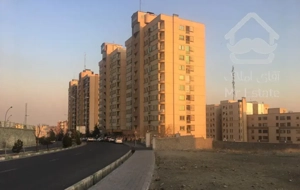 ۱۲۵ متر سعادت اباد کوی فراز خلبانان شهرک بوعلی