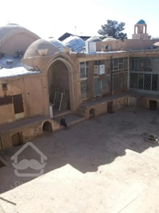 فروش کاروانسرای قدمتی ۲۷۵۰ متر سند ۶ دانگ شخصی بقیمت کارشناسی روز در کاشان