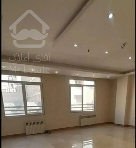 ۱۲۵متر، سالن پرده‌خور