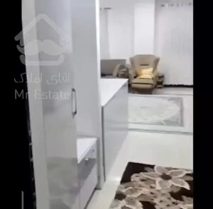 آپارتمان ۹۰ متری ۲ خواب شیک با قیمت استثنایی