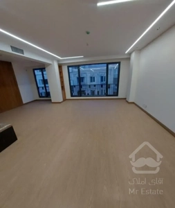 ۷۹ متر 2 خواب / غرق نور/ خوش نقشه / سالن پرده خور