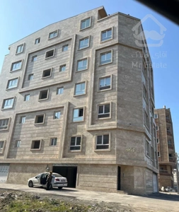 آپارتمان ۱۴۰ متری نوساخت وام دار