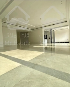 170 متر / قلب پاسداران