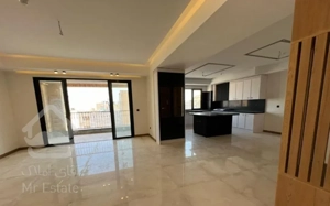 ۱۳۰/سالن پرده خور قدی/بدون مشرف/کلید نخورده