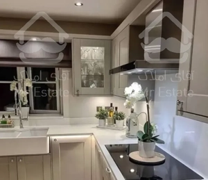 ۱۴۰ متر دو خواب شیک استخر دار تک واحد کلید نخورده