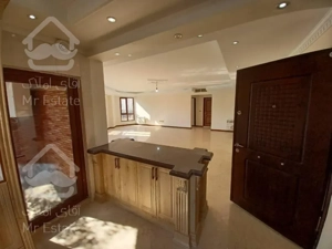 فروش آپارتمان /دسترسی عالی/صادقیه