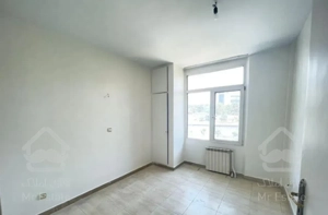 ۹۷ متر خوش نقشه/امکانات کامل/بازسازی شده