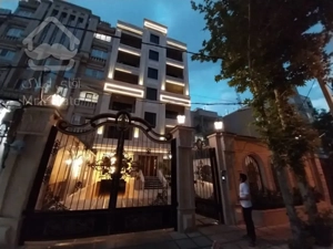 ۸۴ متر تاپ لوکیشن کم سن