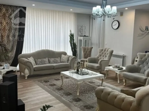 آپارتمان 110 متری ، شناور در نور ، بازسازی با متریال درجه ۱ ، مهستان