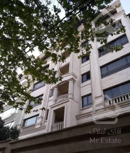 آپارتمان ۱۴۱متری/صرافها/ویو ابدی/سه پارکینگ