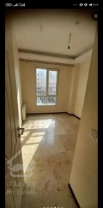 132متر آپارتمان  سه خوابه /تاپ لوکیشن / در  حکیمیه