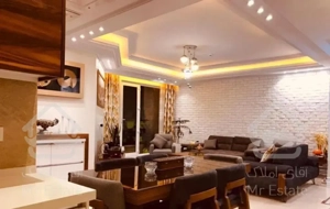 ۱۰۰ متر خطی رو به آفتاب آلـاله