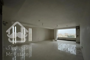 آپارتمان نوساز خام ۳ طرف نور ۱۵۰ متر خ برازنده