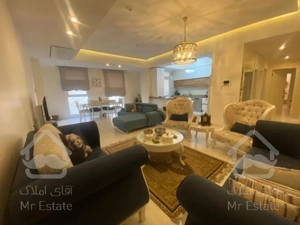 جردن شمالی ۱۳۰ متر۲پارکینگ زیرقیمت،۶ساله