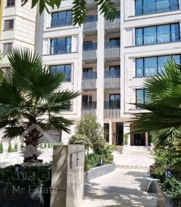 شهرک نفت ۱۳۰ متری ۲ خواب ساختمان مارک دار