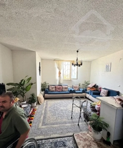 اپارتمان صدرا وزارت دفاع مشابه موجود