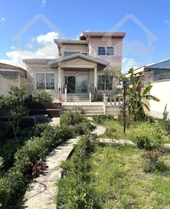 ویلا نوساز ۲۲۵ متری/مدارک کامل/شهرکی