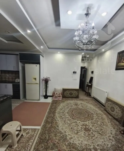 آپارتمان۶۸ متری/ دو خواب /پارکینگ دار /خ ۱۷ شهریور