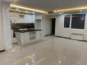 ٩٨ متر چهارباغ شرقى