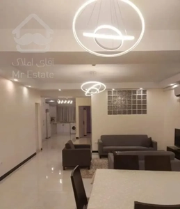 ۱۰۰ متر فول امکانات ۴ سال ساخت