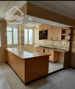 آپارتمان ۹۰ متری / نیایش