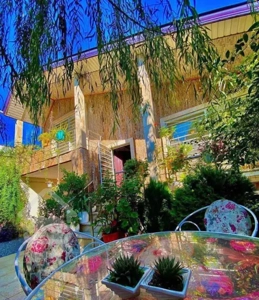 لوکیشن آس/۲۲۰متری جذاب/با سند تک برگ