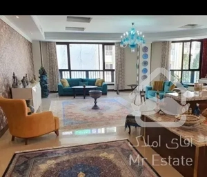 ۱۲۳متر - شیراز- روبه‌آفتاب - ۳نبش - فول